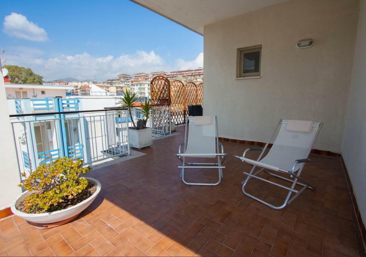 Vento Di Ponente Apartment กาเอตา ภายนอก รูปภาพ